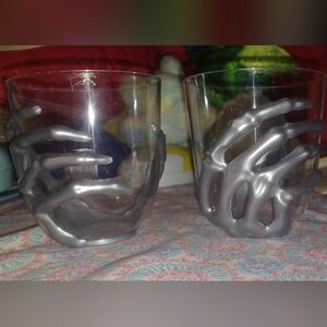 CREEPY HANDS CUP DUO